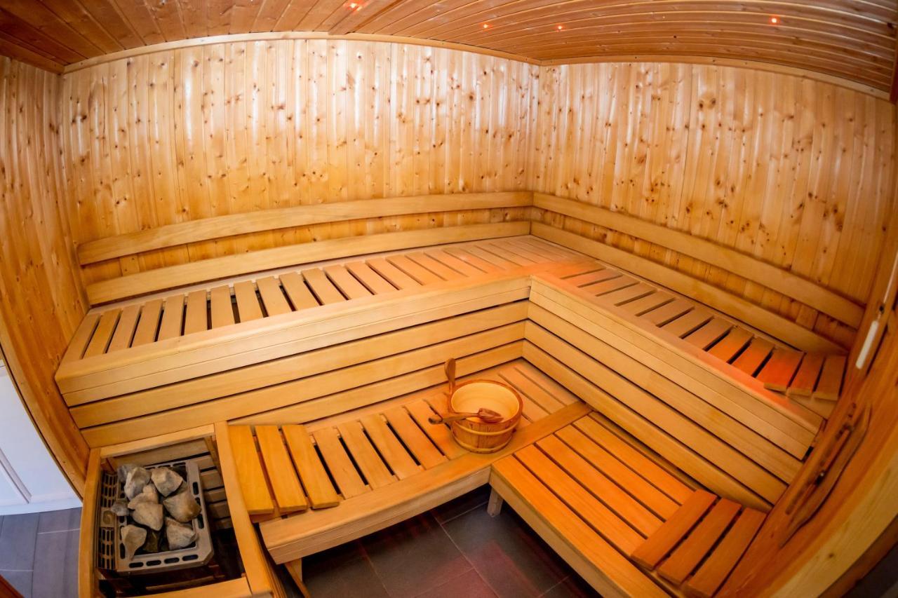 Kummerower Hof Нойцелле Экстерьер фото